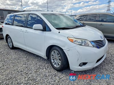 Czwarte zdjęcie samochodu z boku: 2012 TOYOTA SIENNA XLE 8-PASSENGER VIN:5TDYK3DC6CS229285 - miniatura