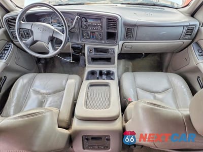 Zdjęcie 8 z 13 samochodu: 2004 CHEVROLET TAHOE K1500 VIN:1GNEK13T54J235058 - miniatura