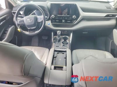 Zdjęcie 8 z 14 samochodu: 2020 TOYOTA HIGHLANDER HYBRID PLATINUM VIN:5TDEBRCH0LS004640 - miniatura