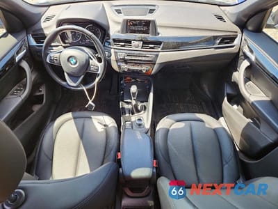 Zdjęcie 8 z 13 samochodu: 2016 BMW X1 XDRIVE28I VIN:WBXHT3C3XG5F64985 - miniatura
