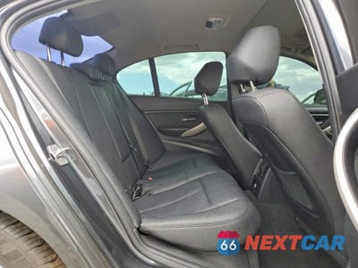 Zdjęcie 10 z 12 samochodu: 2018 BMW 320 I VIN:WBA8E1G59JNU92847 - miniatura