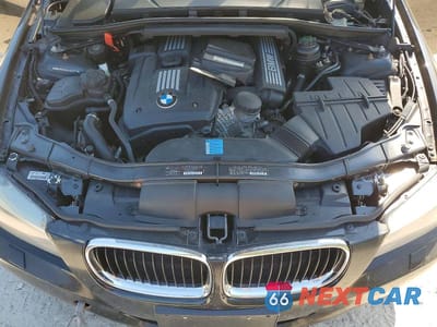 Zdjęcie 11 z 12 samochodu: 2010 BMW 328 XI SULEV VIN:WBAPK5C50AA652977 - miniatura