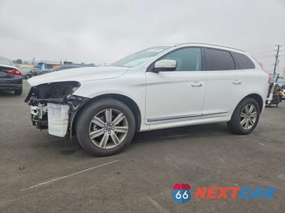 2017 VOLVO XC60 T5 INSCRIPTION YV440MDU2H2009432 - główne zdjęcie licytacji z USA - miniatura