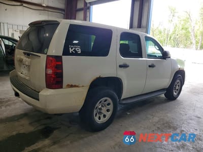 Trzecie zdjęcie samochodu z tyłu: 2011 CHEVROLET TAHOE VIN:1GNSK2E01BR136716 - miniatura