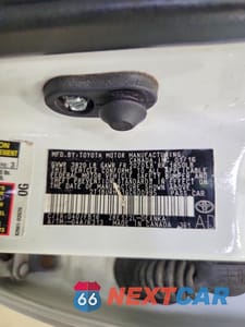 Zdjęcie 12 z 12 samochodu: 2016 TOYOTA COROLLA LE VIN:2T1BURHE1GC600995 - miniatura