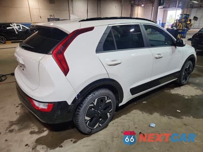 Trzecie zdjęcie samochodu z tyłu: 2024 KIA NIRO WIND VIN:KNDCR3L17R5105983 - miniatura