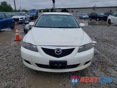 Piąte zdjęcie samochodu w środku: 2003 MAZDA 6 I VIN:1YVFP80C035M29994 - miniatura