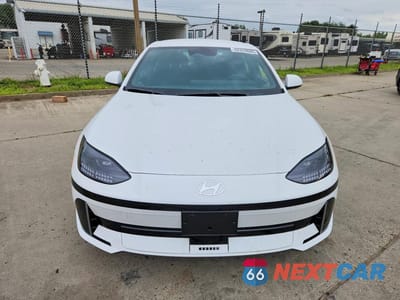 Piąte zdjęcie samochodu w środku: 2025 HYUNDAI IONIQ 6 SE VIN:KMHM24AA9SA103422 - miniatura