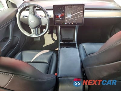Zdjęcie 8 z 12 samochodu: 2018 TESLA 3 VIN:5YJ3E1EA6JF163728 - miniatura