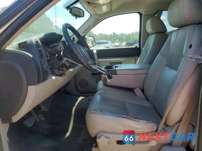 Zdjęcie 7 z 12 samochodu: 2011 CHEVROLET SILVERADO C1500 LT VIN:1GCRCSE00BZ423274 - miniatura