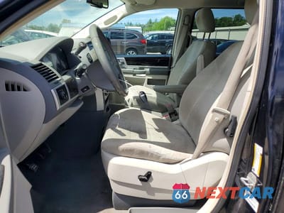 Zdjęcie 7 z 13 samochodu: 2010 DODGE GRAND CARAVAN SXT VIN:2D4RN5D13AR273131 - miniatura