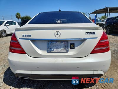 Zdjęcie 6 z 12 samochodu: 2013 MERCEDES-BENZ S 550 VIN:WDDNG7DB8DA502525 - miniatura