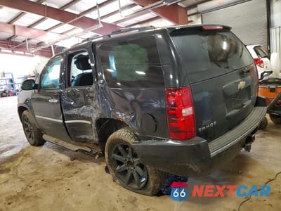Drugie zdjęcie samochodu z przodu: 2011 CHEVROLET TAHOE K1500 LTZ VIN:1GNSKCE0XBR275524 - miniatura