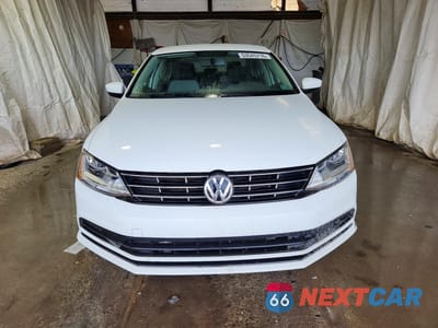 Piąte zdjęcie samochodu w środku: 2018 VOLKSWAGEN JETTA S VIN:3VW167AJ0JM210872 - miniatura