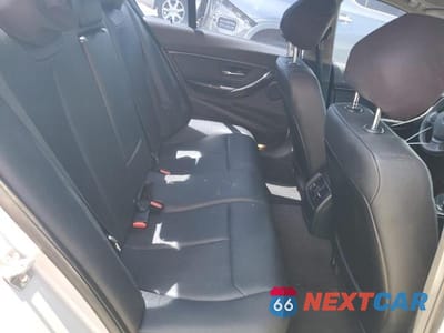 Zdjęcie 10 z 12 samochodu: 2016 BMW 320 XI VIN:WBA8E5G59GNT41202 - miniatura