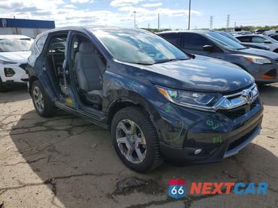 Czwarte zdjęcie samochodu z boku: 2018 HONDA CR-V EXL VIN:7FARW2H89JE028642 - miniatura