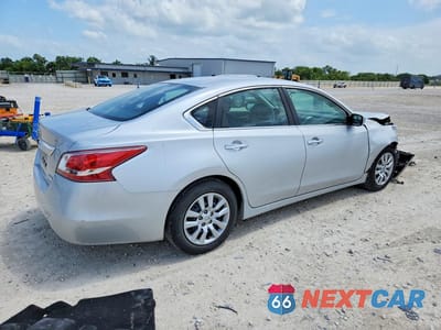 Trzecie zdjęcie samochodu z tyłu: 2013 NISSAN ALTIMA 2.5 VIN:1N4AL3AP4DN574043 - miniatura