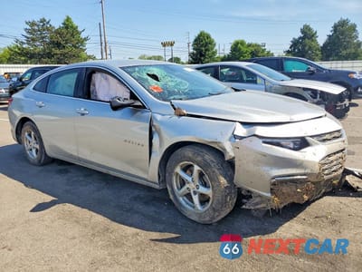 Czwarte zdjęcie samochodu z boku: 2018 CHEVROLET MALIBU LS VIN:1G1ZB5STXJF241187 - miniatura