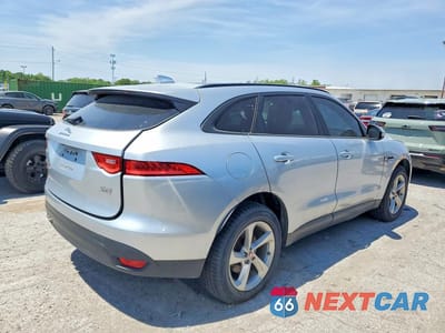 Trzecie zdjęcie samochodu z tyłu: 2017 JAGUAR F-PACE PREMIUM VIN:SADCJ2BN3HA491513 - miniatura