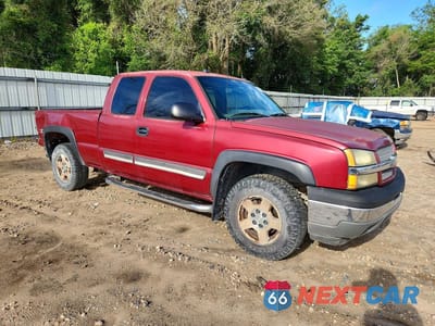 Czwarte zdjęcie samochodu z boku: 2005 CHEVROLET SILVERADO K1500 VIN:1GCEK19Z75Z321463 - miniatura