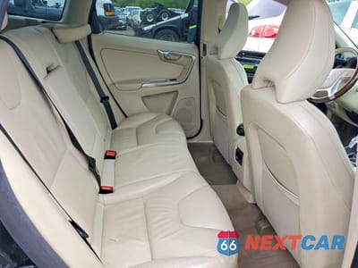 Zdjęcie 11 z 13 samochodu: 2013 VOLVO XC60 T6 VIN:YV4902DZ4D2368412 - miniatura