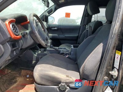 Zdjęcie 7 z 12 samochodu: 2017 TOYOTA TACOMA TRD SPORT VIN:5TFRZ5CN9HX025483 - miniatura