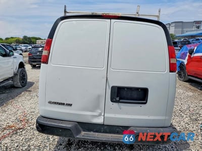 Zdjęcie 6 z 13 samochodu: 2017 CHEVROLET EXPRESS G2500 VIN:1GCWGAFF8H1139077 - miniatura