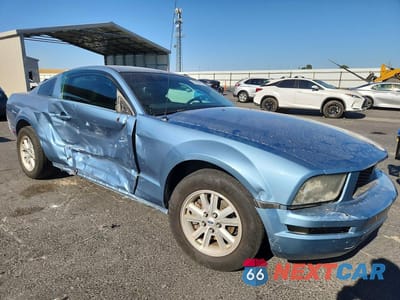 Czwarte zdjęcie samochodu z boku: 2007 FORD MUSTANG VIN:1ZVFT80N275271194 - miniatura