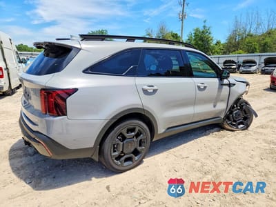 Trzecie zdjęcie samochodu z tyłu: 2025 KIA SORENTO X-LINE SX PRESTIGE VIN:5XYRKDJF4SG358727 - miniatura
