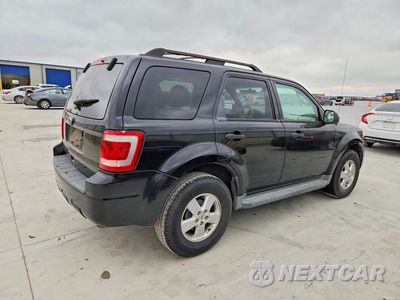 Trzecie zdjęcie samochodu z tyłu: 2011 FORD ESCAPE XLT VIN:1FMCU0DG0BKA41823 - miniatura