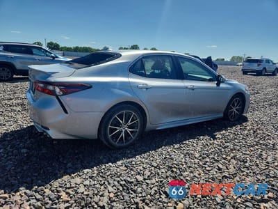 Trzecie zdjęcie samochodu z tyłu: 2024 TOYOTA CAMRY SE VIN:4T1G11AK9RU202743 - miniatura