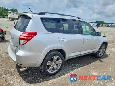 Trzecie zdjęcie samochodu z tyłu: 2010 TOYOTA RAV4 SPORT VIN:JTMWF4DV1A5030148 - miniatura