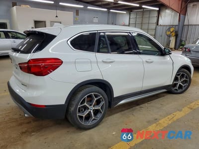 Trzecie zdjęcie samochodu z tyłu: 2018 BMW X1 XDRIVE28I VIN:WBXHT3C36J5L30928 - miniatura