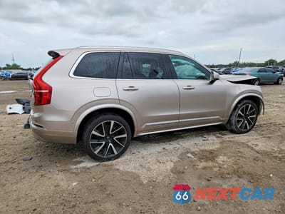 Trzecie zdjęcie samochodu z tyłu: 2023 VOLVO XC90 PLUS VIN:YV4L12PN7P1984336 - miniatura