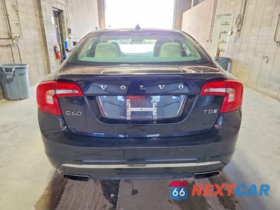 Zdjęcie 6 z 12 samochodu: 2018 VOLVO S60 PLATINUM VIN:LYV402HMXJB179852 - miniatura