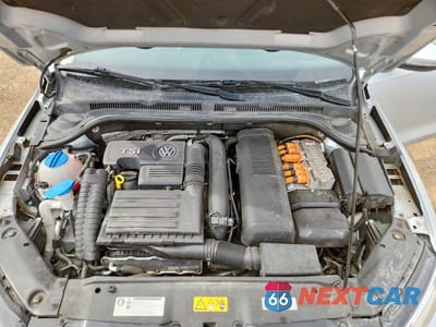Zdjęcie 11 z 12 samochodu: 2013 VOLKSWAGEN JETTA HYBRID VIN:3VW637AJ4DM242484 - miniatura