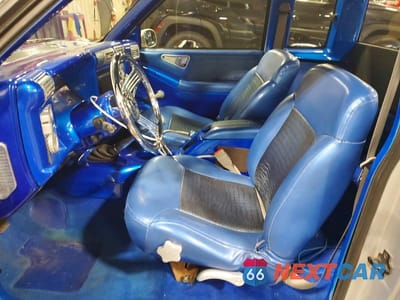 Zdjęcie 7 z 13 samochodu: 1995 CHEVROLET S 10 VIN:1GCCS1948S8126369 - miniatura