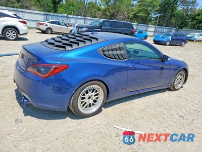 Trzecie zdjęcie samochodu z tyłu: 2016 HYUNDAI GENESIS COUPE 3.8L VIN:KMHHT6KJ3GU137323 - miniatura