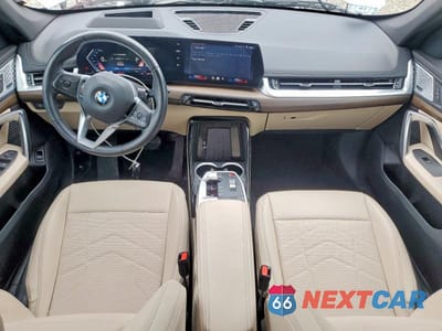 Zdjęcie 8 z 13 samochodu: 2024 BMW X1 XDRIVE28I VIN:WBX73EF09R5Y41523 - miniatura
