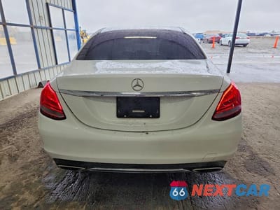 Zdjęcie 6 z 12 samochodu: 2015 MERCEDES-BENZ C 300 VIN:55SWF4JB3FU085294 - miniatura