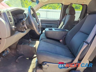 Zdjęcie 7 z 12 samochodu: 2011 CHEVROLET SILVERADO K1500 LS VIN:1GCRKREA1BZ461035 - miniatura