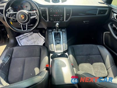 Zdjęcie 7 z 10 samochodu: 2017 PORSCHE MACAN S VIN:WP1AB2A54HLB15410 - miniatura