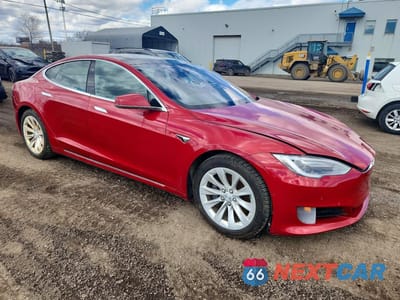 Czwarte zdjęcie samochodu z boku: 2017 TESLA MODEL S VIN:5YJSA1E24HF184426 - miniatura