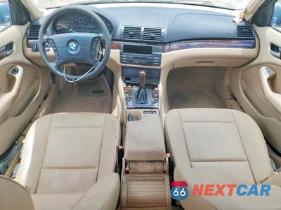 Zdjęcie 8 z 12 samochodu: 2005 BMW 325 I VIN:WBAEV33435KW19918 - miniatura