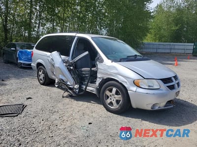Czwarte zdjęcie samochodu z boku: 2007 DODGE GRAND CARAVAN SXT VIN:2D8GP44LX7R235108 - miniatura