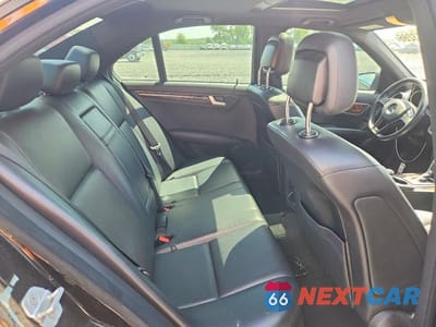 Zdjęcie 10 z 12 samochodu: 2012 MERCEDES-BENZ C 300 4MATIC VIN:WDDGF8BB6CR214832 - miniatura