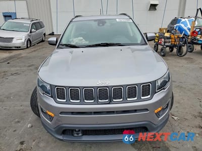 Piąte zdjęcie samochodu w środku: 2021 JEEP COMPASS LATITUDE VIN:3C4NJCBB5MT508282 - miniatura