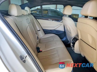 Zdjęcie 10 z 12 samochodu: 2020 BMW 530E VIN:WBAJA9C02LCD50458 - miniatura