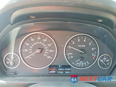 Zdjęcie 9 z 12 samochodu: 2017 BMW 320 I VIN:WBA8E1G36HNU16690 - miniatura
