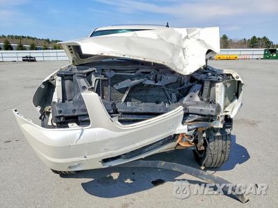 Piąte zdjęcie samochodu w środku: 2012 GMC YUKON DENALI VIN:1GKS2CE01CR191607 - miniatura